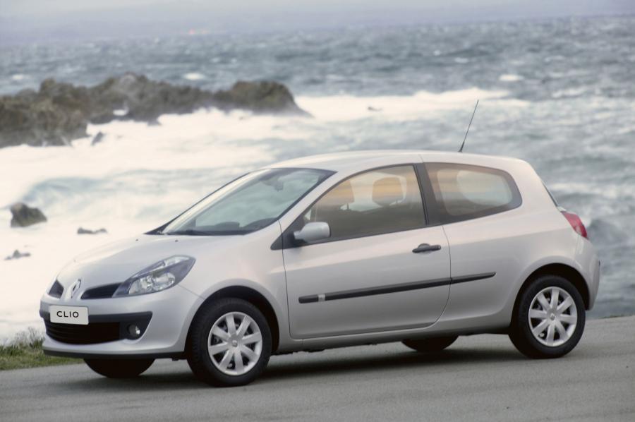  Renault Clio 2006 года  (фото 83 из 97)